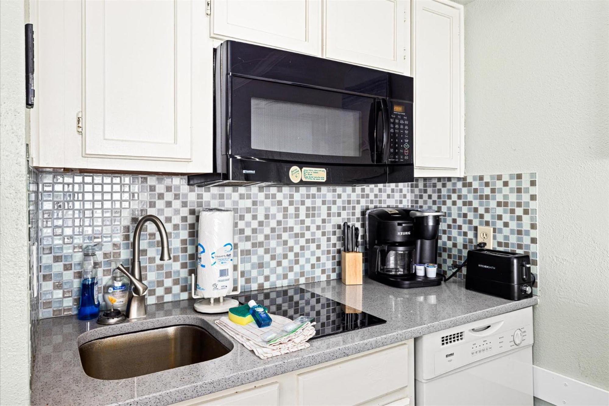 Charming Waterfront Condo Galveston Exterior photo