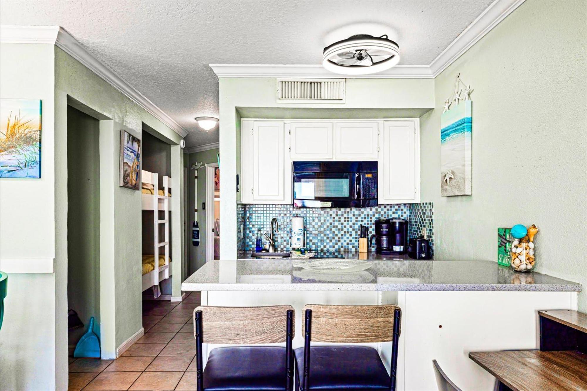 Charming Waterfront Condo Galveston Exterior photo